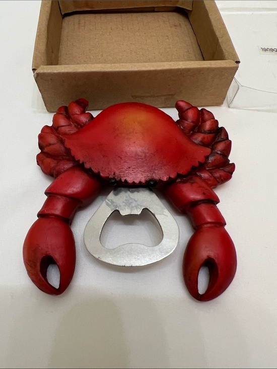 Source Unknown Other - NWT Red Costal Crab Resin Bottle Opener Realistic Crab Shape